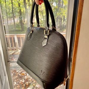 LOUIS VUITTON PURSE (OBO)